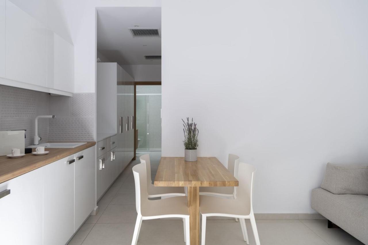 Parikia's Cosy Jewel Apartment *